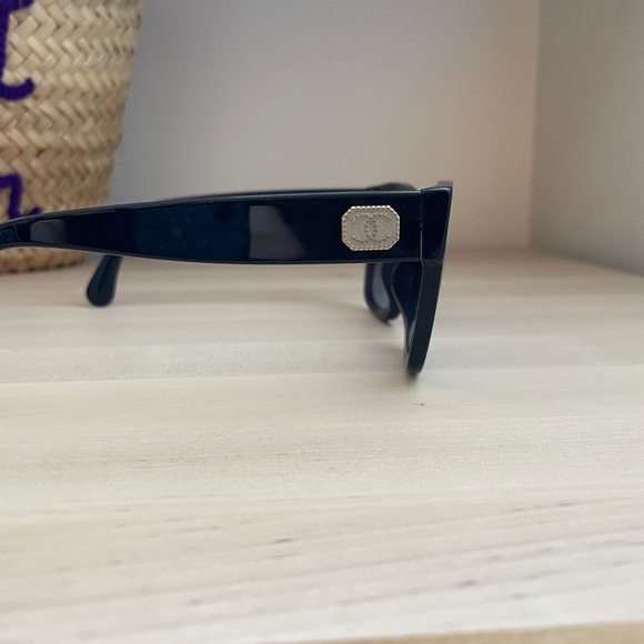 Navy Chanel Sunglasses - Picture 3 of 5